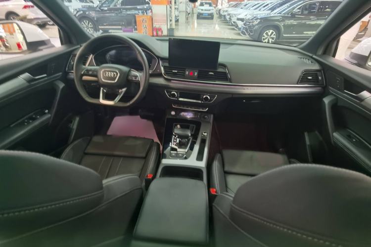 Used Audi Q5L Sportback 2021 40 TFSI Fashion Model Interior 1