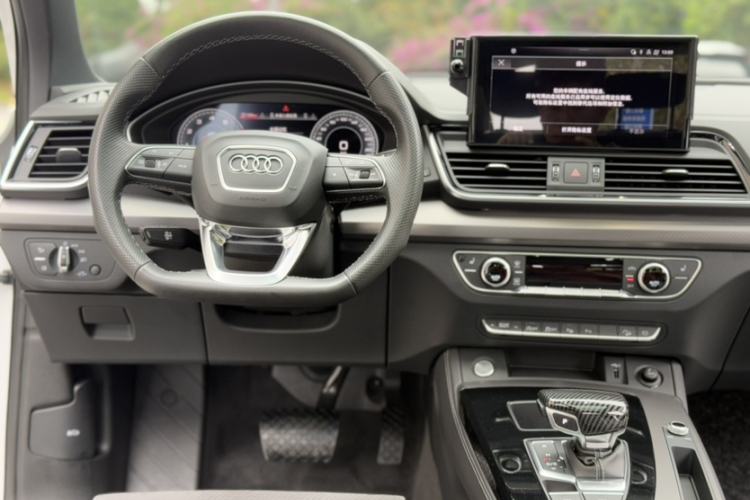 Used Audi Q5L Sportback 2021 40 TFSI Luxury Edition Interior 13