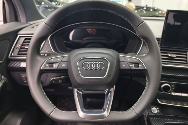 Used Audi Q5L Sportback 2021 40 TFSI Fashion Model Interior 2