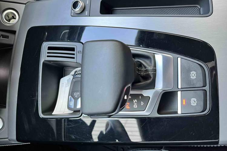 Used Audi Q5L Sportback 2021 40 TFSI Fashion Model Interior 2