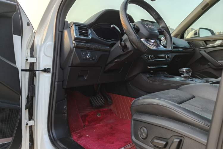 Used Audi Q5L Sportback 2021 45 TFSI Luxury Edition Interior 2