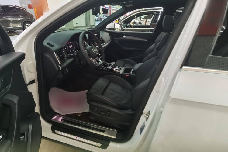 Used Audi Q5L Sportback 2021 40 TFSI Fashion Model Interior 5