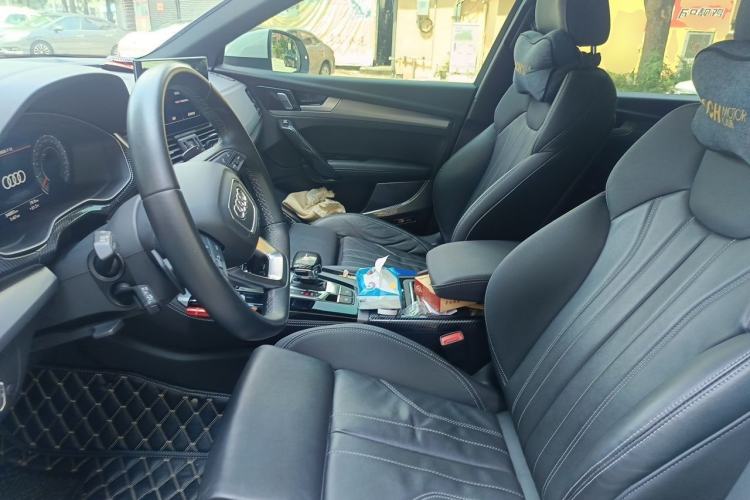 Used Audi Q5L Sportback 2021 40 TFSI Fashion Model Left Front Seat