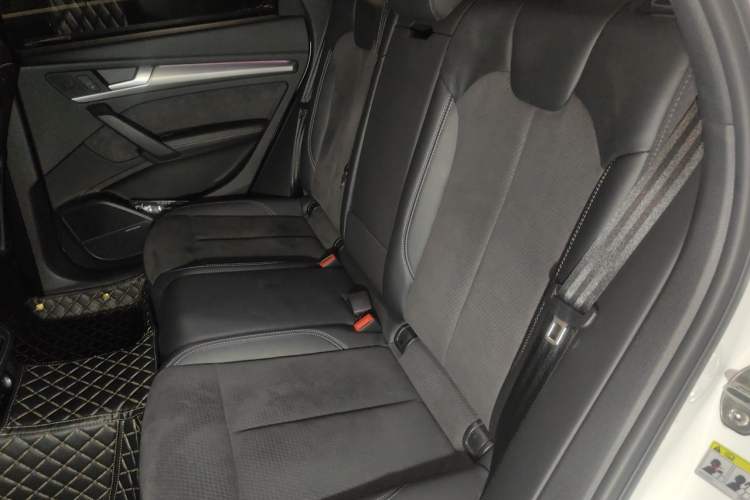 Used Audi Q5L Sportback 2021 45 TFSI Luxury Edition Left Rear Seat