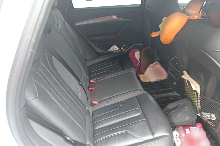 Used Audi Q5L Sportback 2021 40 TFSI Fashion Model Left Rear Seat
