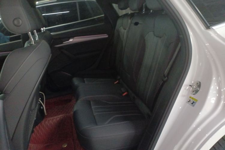 Used Audi Q5L Sportback 2021 40 TFSI Fashion Model Left Rear Seat