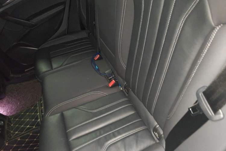 Used Audi Q5L Sportback 2021 40 TFSI Fashion Model Left Rear Seat