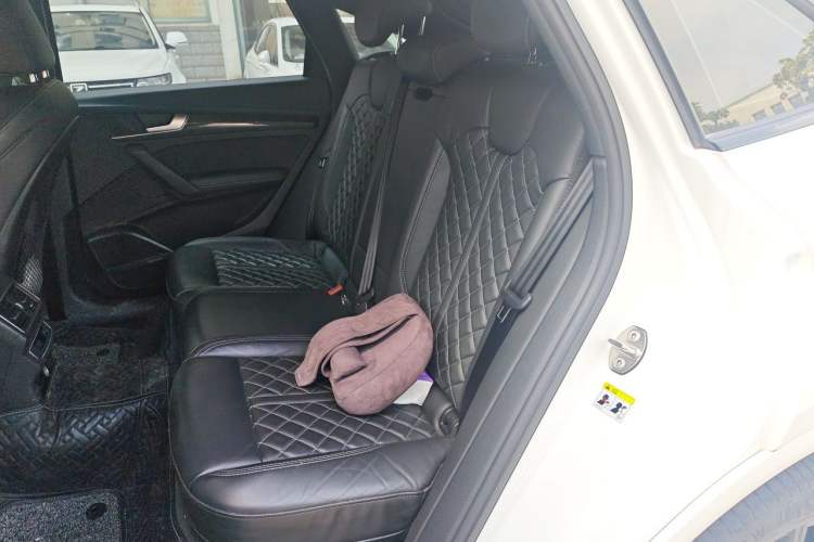 Used Audi Q5L Sportback 2021 45 TFSI Prestige Edition Left Rear Seat