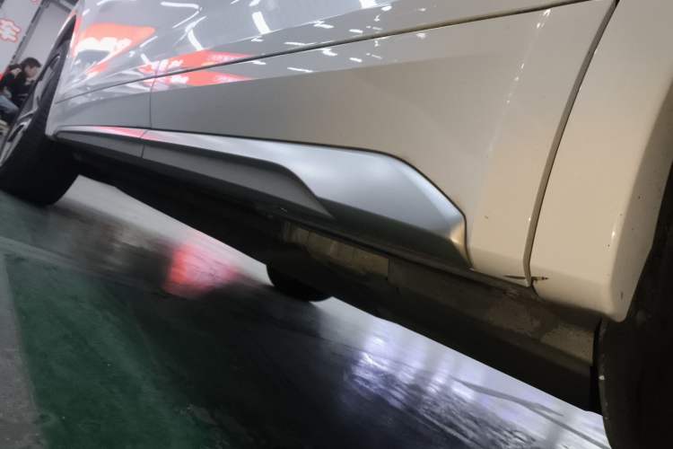Used Audi Q5L Sportback 2021 40 TFSI Luxury Edition Left Side Sill
