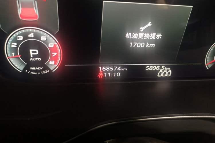 Used Audi Q5L Sportback 2021 40 TFSI Fashion Model Odometer Close Up