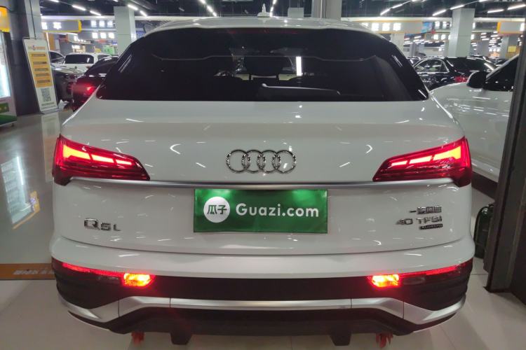 Used Audi Q5L Sportback 2021 40 TFSI Fashion Model Rear