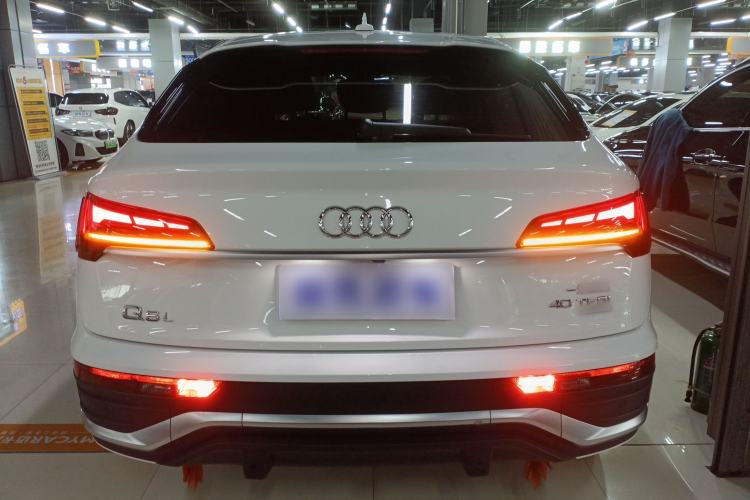 Used Audi Q5L Sportback 2021 40 TFSI Fashion Model Rear