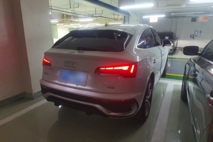 Used Audi Q5L Sportback 2021 40 TFSI Luxury Edition Rear Right 45 Deg