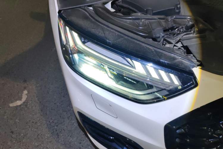 Used Audi Q5L Sportback 2021 45 TFSI Luxury Edition Right Front Headlight