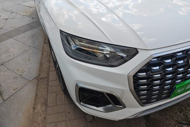 Used Audi Q5L Sportback 2021 40 TFSI Luxury Edition Right Front Headlight