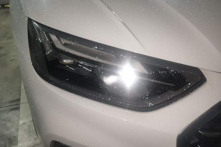 Used Audi Q5L Sportback 2021 40 TFSI Fashion Model Right Front Headlight
