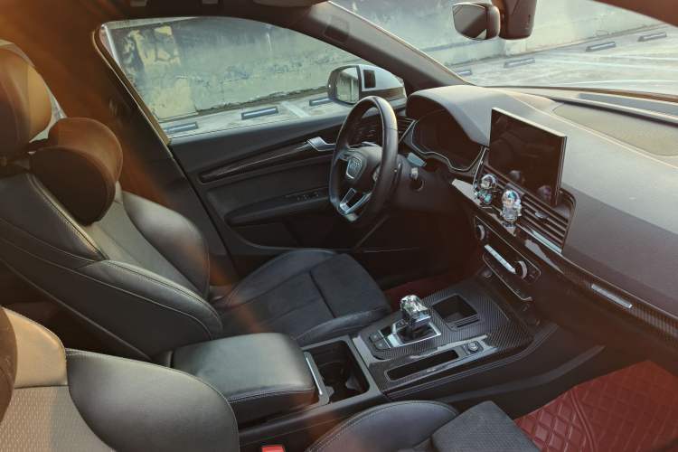 Used Audi Q5L Sportback 2021 45 TFSI Luxury Edition Right Front Seat
