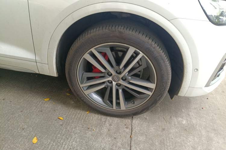Used Audi Q5L Sportback 2021 45 TFSI Luxury Edition Right Front Wheel Hub