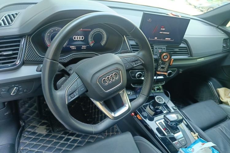Used Audi Q5L Sportback 2021 40 TFSI Fashion Model Steering Wheel