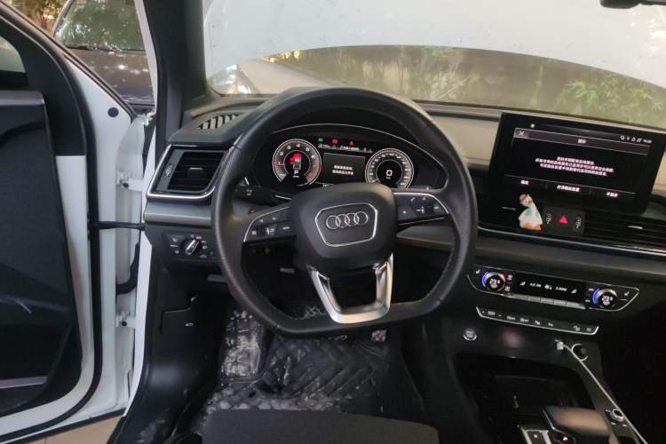 Used Audi Q5L Sportback 2021 45 TFSI Luxury Edition Steering Wheel