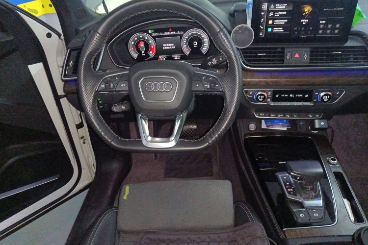 Used Audi Q5L Sportback 2021 45 TFSI Luxury Edition Steering Wheel