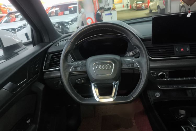 Used Audi Q5L Sportback 2021 40 TFSI Luxury Edition Steering Wheel