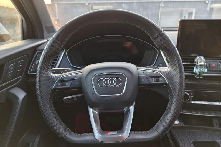 Used Audi Q5L Sportback 2021 45 TFSI Luxury Edition Steering Wheel