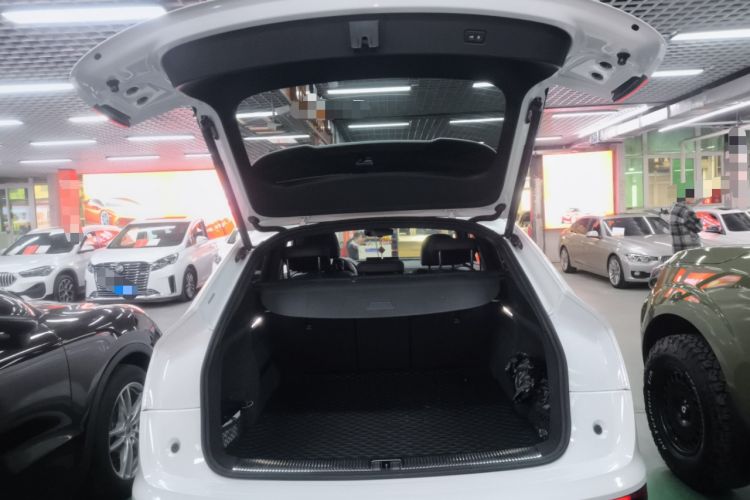 Used Audi Q5L Sportback 2021 40 TFSI Luxury Edition Trunk