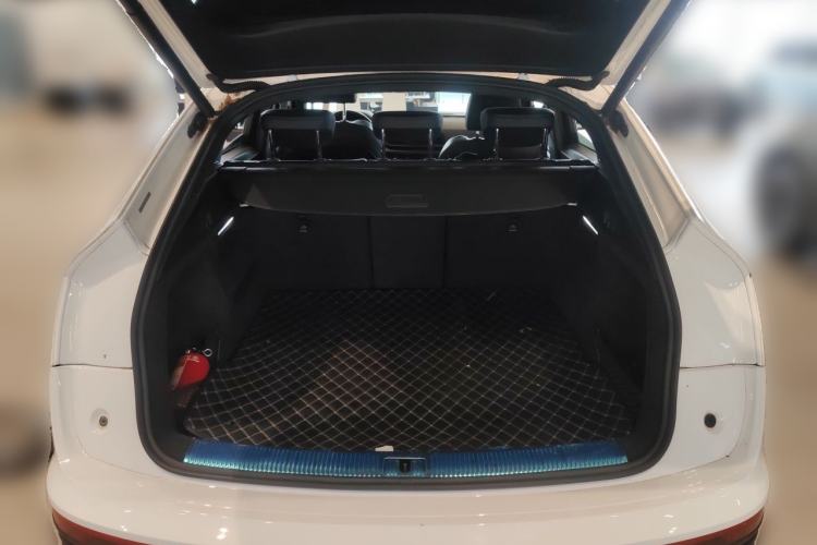 Used Audi Q5L Sportback 2021 40 TFSI Luxury Edition Trunk