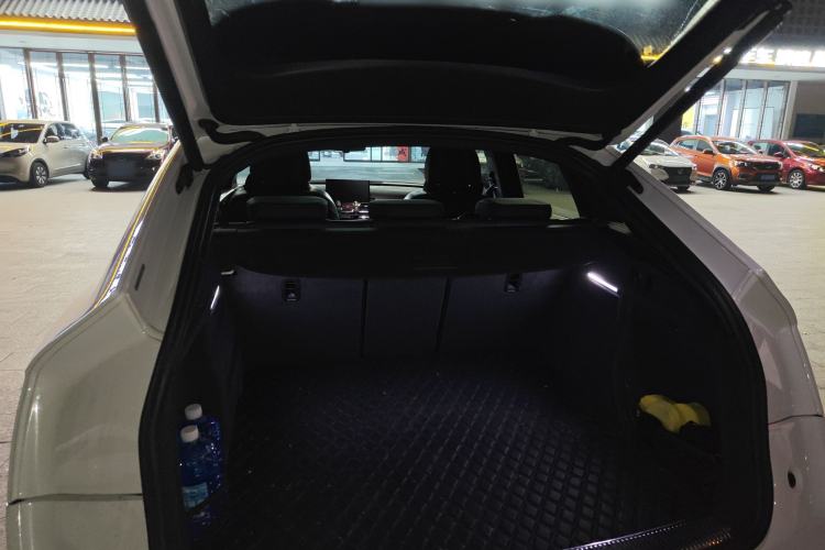 Used Audi Q5L Sportback 2021 45 TFSI Luxury Edition Trunk