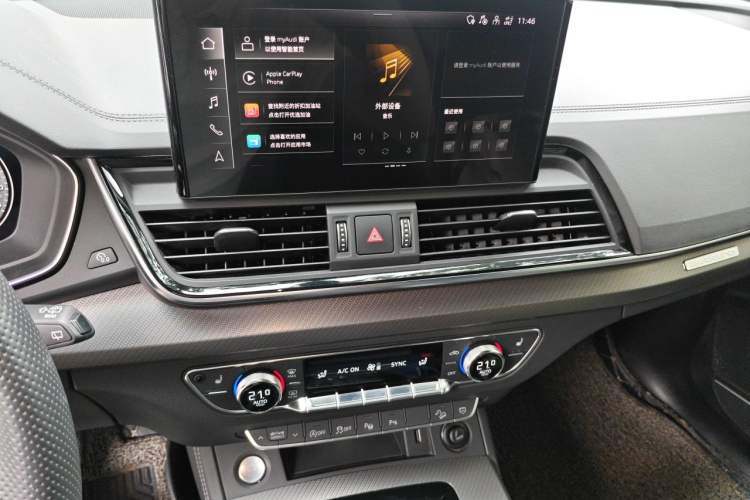 Used Audi Q5L Sportback 2022 45 TFSI Luxury Model Audio And AC Panel