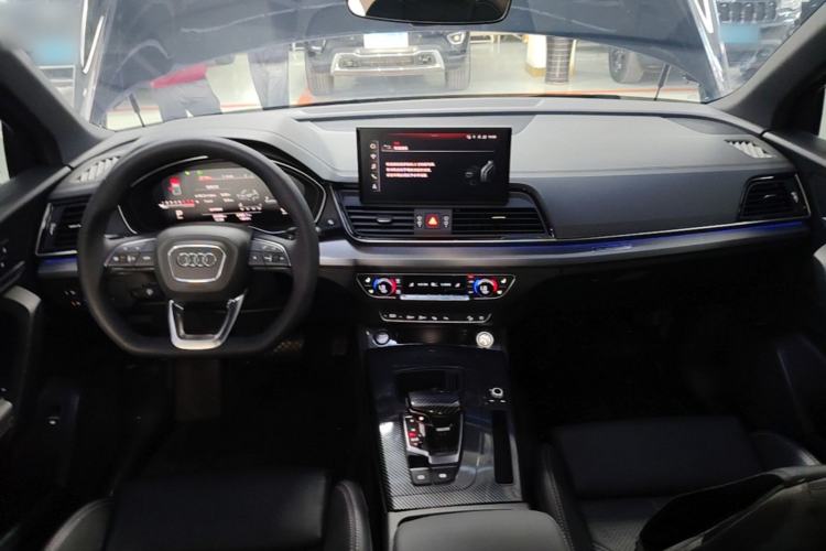 Used Audi Q5L Sportback 2022 Updated 40 TFSI Fashion Version Center Console