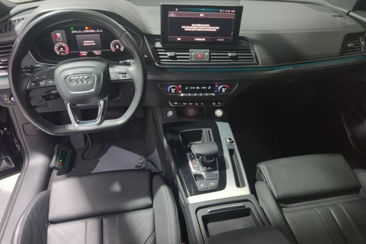 Used Audi Q5L Sportback 2022 Updated 40 TFSI Fashion Version Center Console