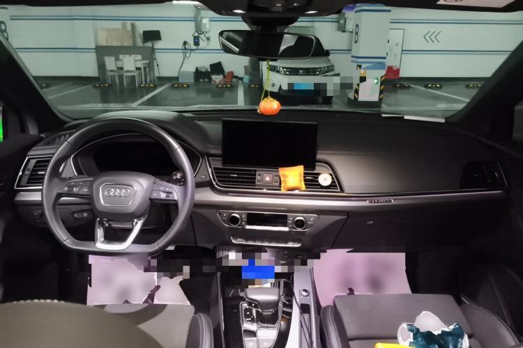 Used Audi Q5L Sportback 2022 45 TFSI Luxury Model Center Console