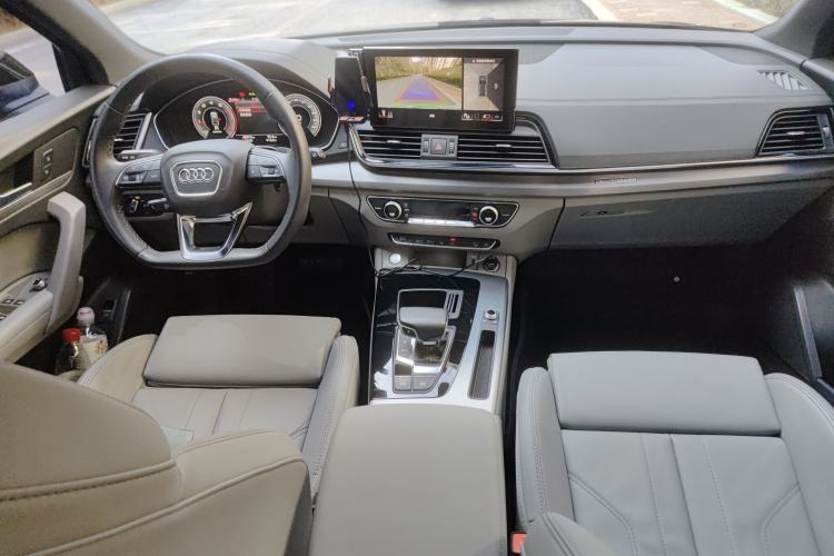 Used Audi Q5L Sportback 2022 40 TFSI Fashion Model Center Console