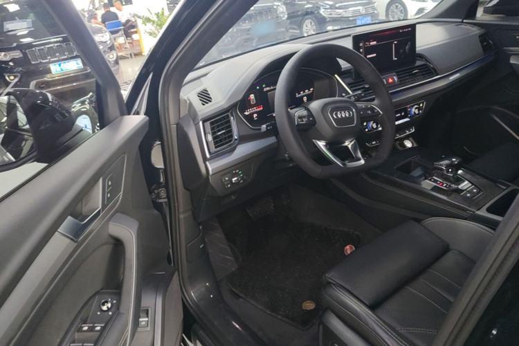 Used Audi Q5L Sportback 2022 Updated 40 TFSI Fashion Version Driver Seat