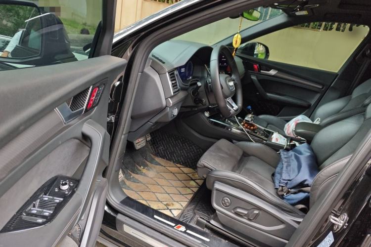 Used Audi Q5L Sportback 2022 Updated 40 TFSI Luxury Edition Driver Seat