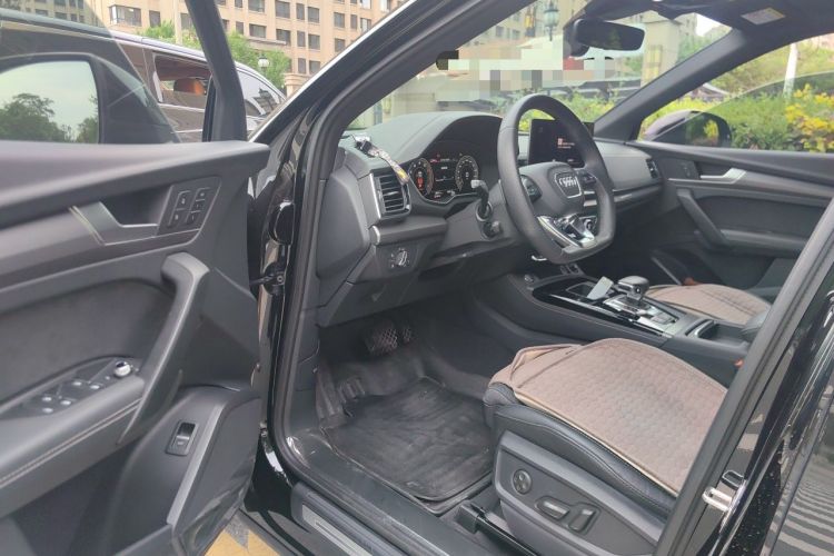 Used Audi Q5L Sportback 2022 Updated 40 TFSI Luxury Edition Driver Seat
