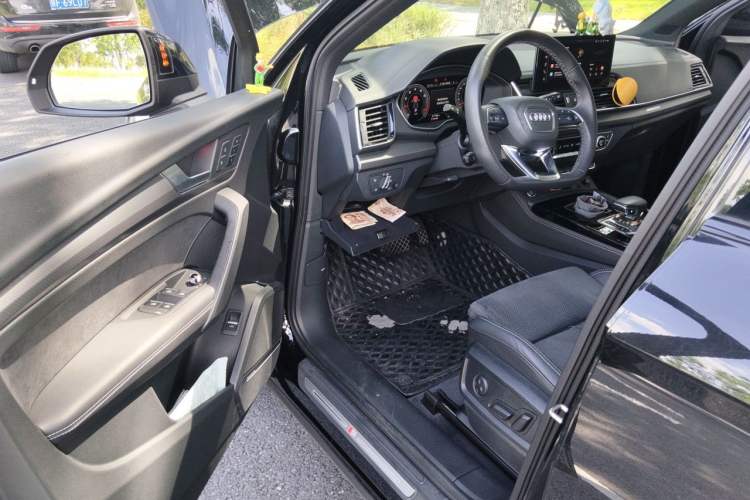 Used Audi Q5L Sportback 2022 45 TFSI Luxury Model Driver Seat