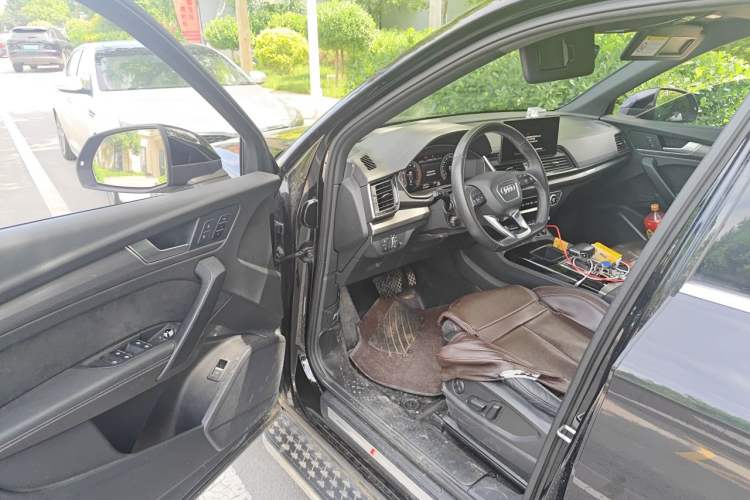 Used Audi Q5L Sportback 2022 40 TFSI Luxury Model Driver Seat