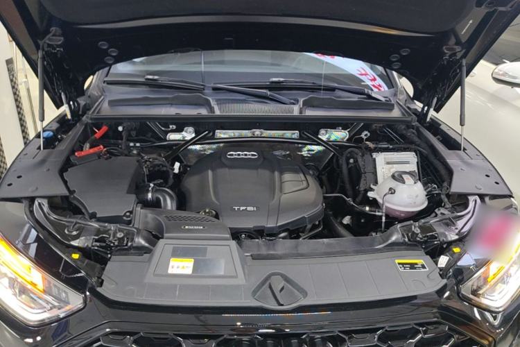 Used Audi Q5L Sportback 2022 Updated 40 TFSI Fashion Version Engine Bay