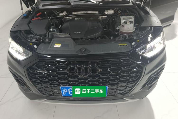 Used Audi Q5L Sportback 2022 Updated 40 TFSI Fashion Version Engine Bay