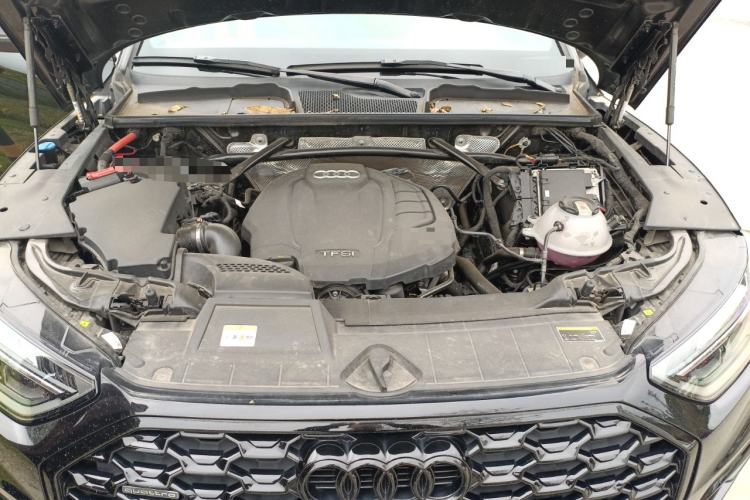 Used Audi Q5L Sportback 2022 Updated 40 TFSI Luxury Edition Engine Bay