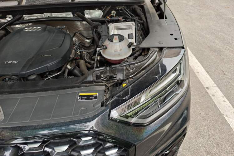 Used Audi Q5L Sportback 2022 Updated 40 TFSI Luxury Edition Engine Bay Left