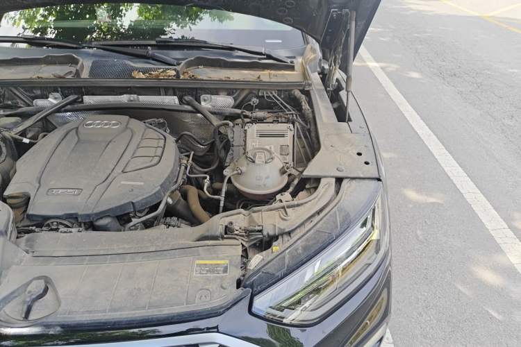 Used Audi Q5L Sportback 2022 40 TFSI Luxury Model Engine Bay Left