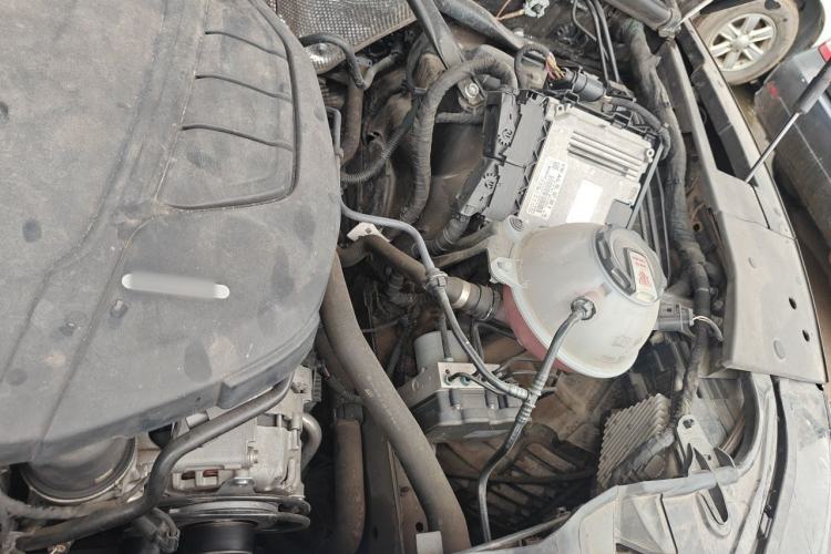 Used Audi Q5L Sportback 2022 40 TFSI Luxury Model Engine Bay Left