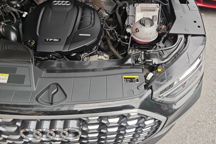 Used Audi Q5L Sportback 2022 40 TFSI Fashion Model Engine Bay Left