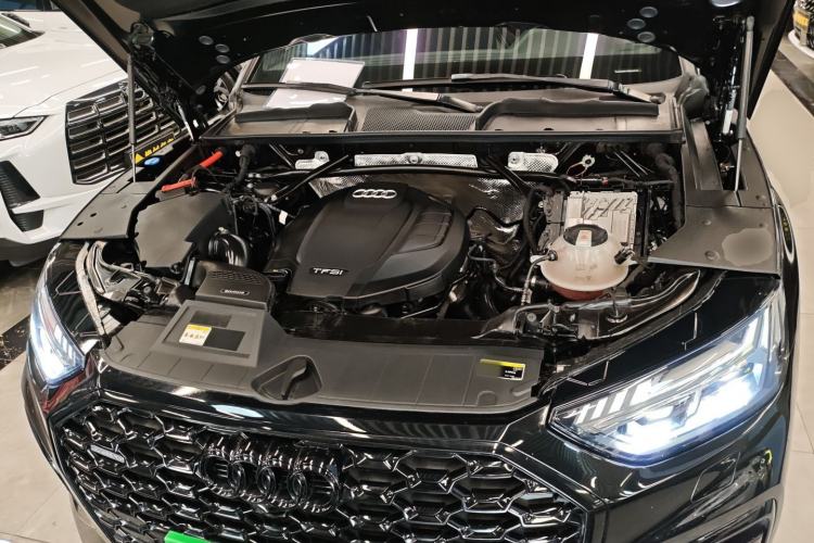 Used Audi Q5L Sportback 2022 Updated 45 TFSI Luxury Edition Engine Bay