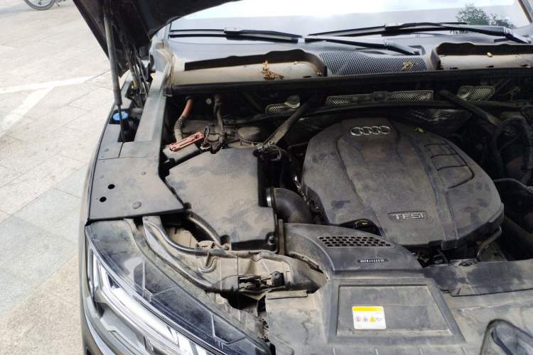 Used Audi Q5L Sportback 2022 Revised Version 45 TFSI Prestige Edition Engine Bay Right