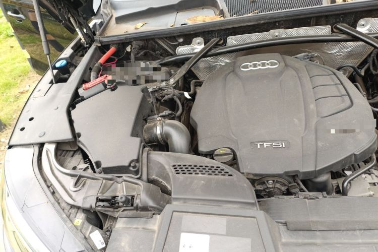 Used Audi Q5L Sportback 2022 Updated 40 TFSI Luxury Edition Engine Bay Right
